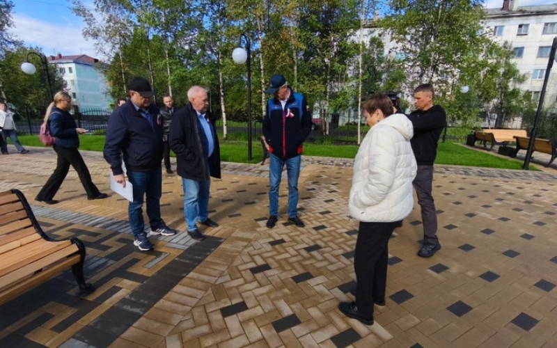 Рабочий визит губернатора Магаданской области в Ягодное