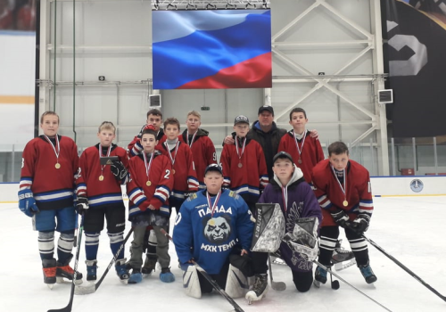 Юные хоккеисты вернулись с победой!