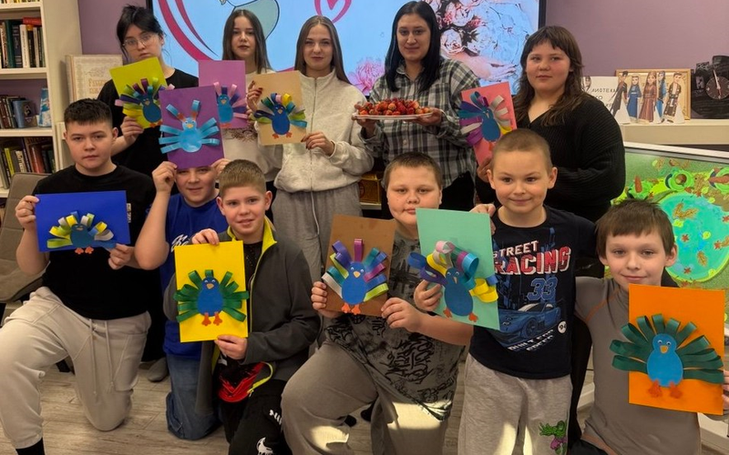 «Птицы счастья», колыбельные и клубничный сюрприз